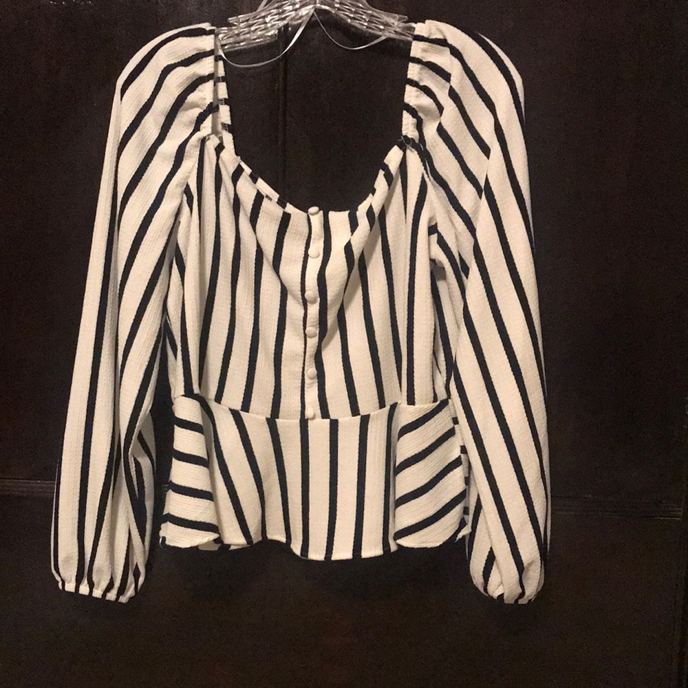 H&M black and white peplum top